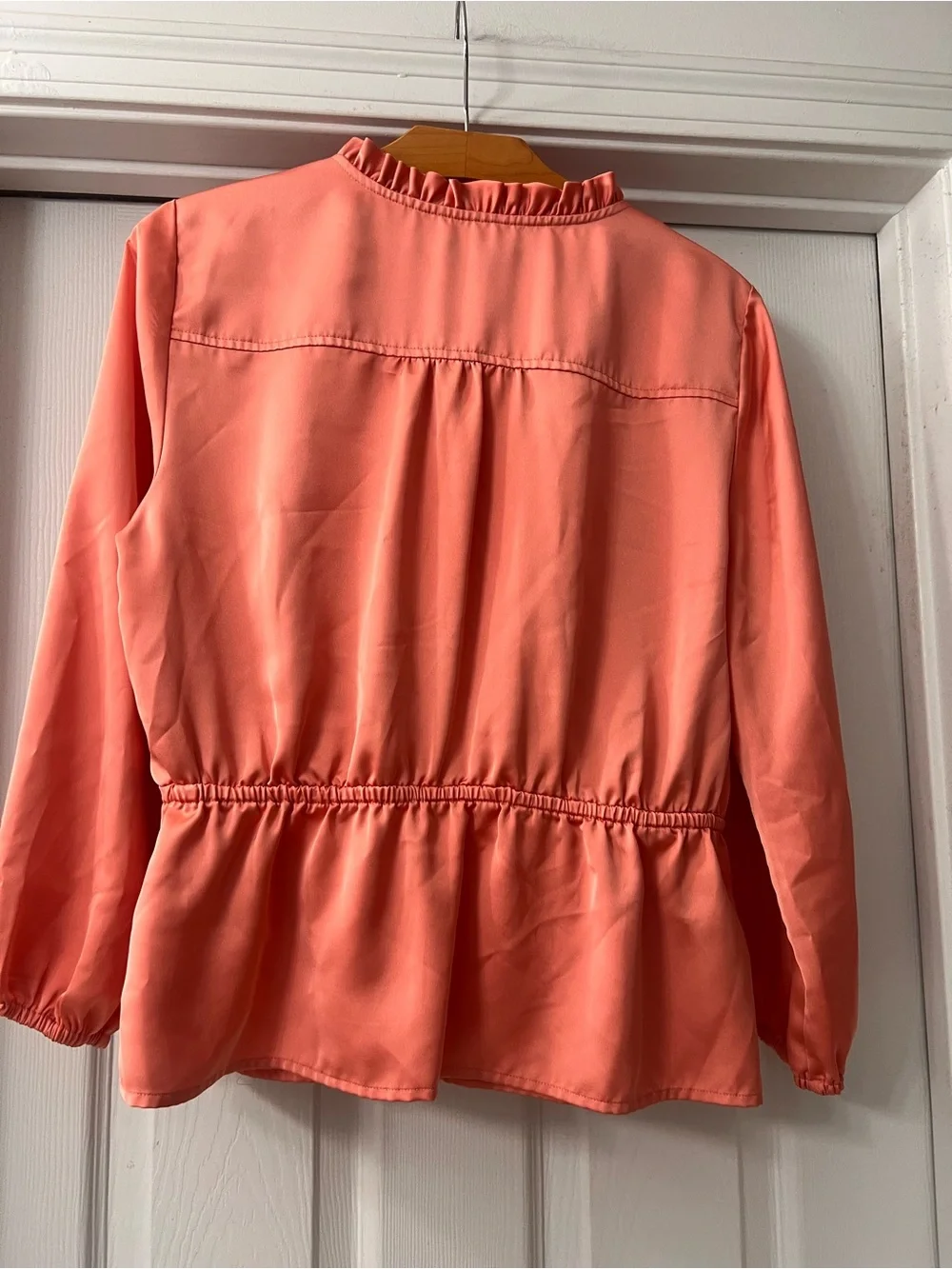 J Crew Coral/ apricot Silky feel Peplum V-Neck Blouse Sz 10 Workday